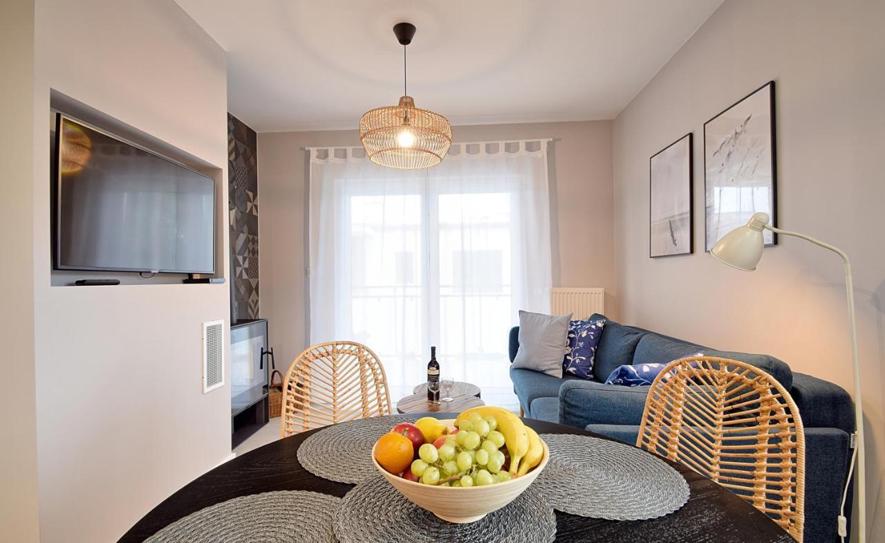 E-Apartament Nad Morzem Apartamentuj Мєлно Екстер'єр фото