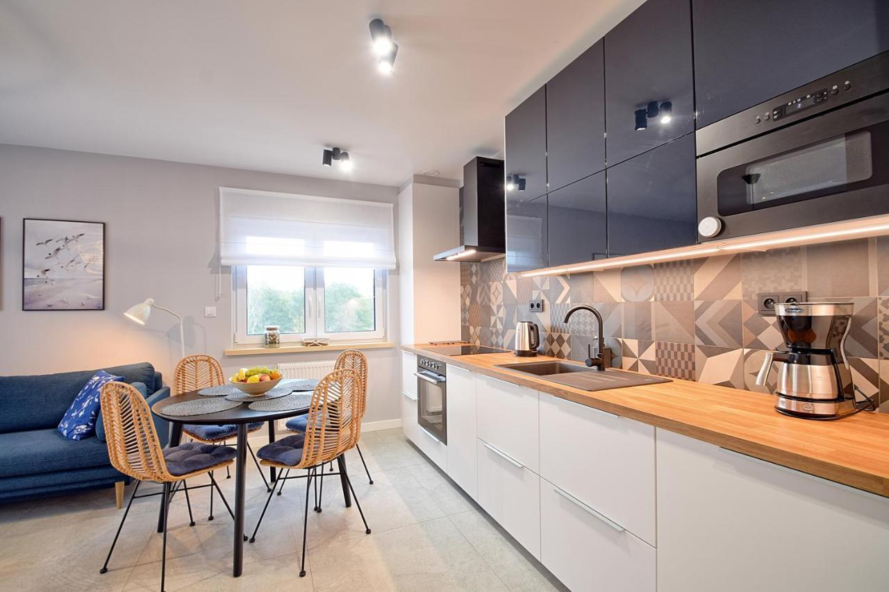 E-Apartament Nad Morzem Apartamentuj Мєлно Екстер'єр фото